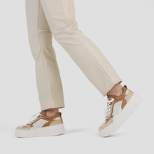 Afbeelding in Gallery-weergave laden, Bumpp-in Off-white/Dark Camel