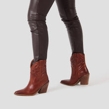 Afbeelding in Gallery-weergave laden, New-Kole Western